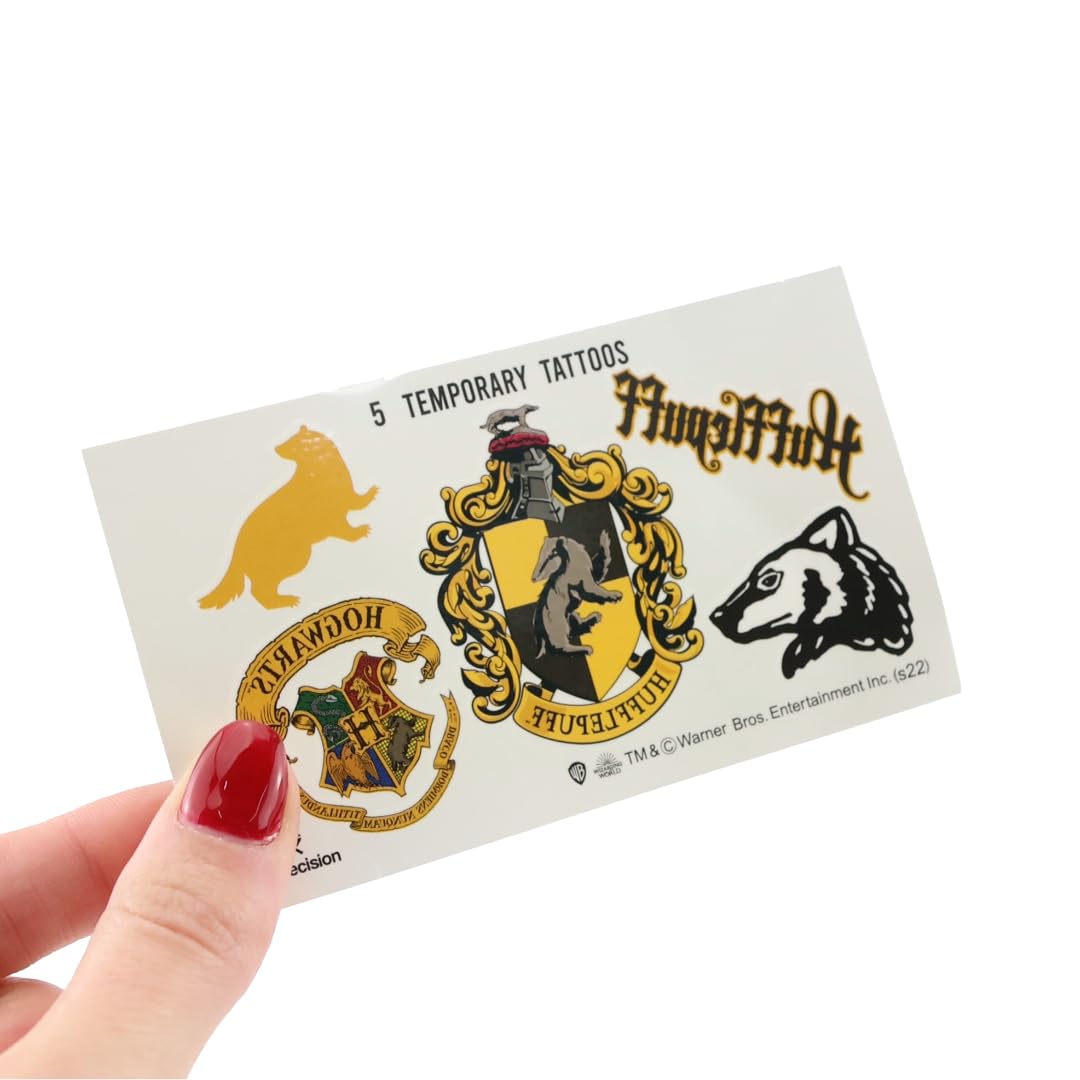 Harry Potter Hufflepuff Kids Costume Set – One Size Hogwarts Robe, Necktie & Temporary Tattoos – Children’s Fancy Dress Outfit for World Book Day & Parties