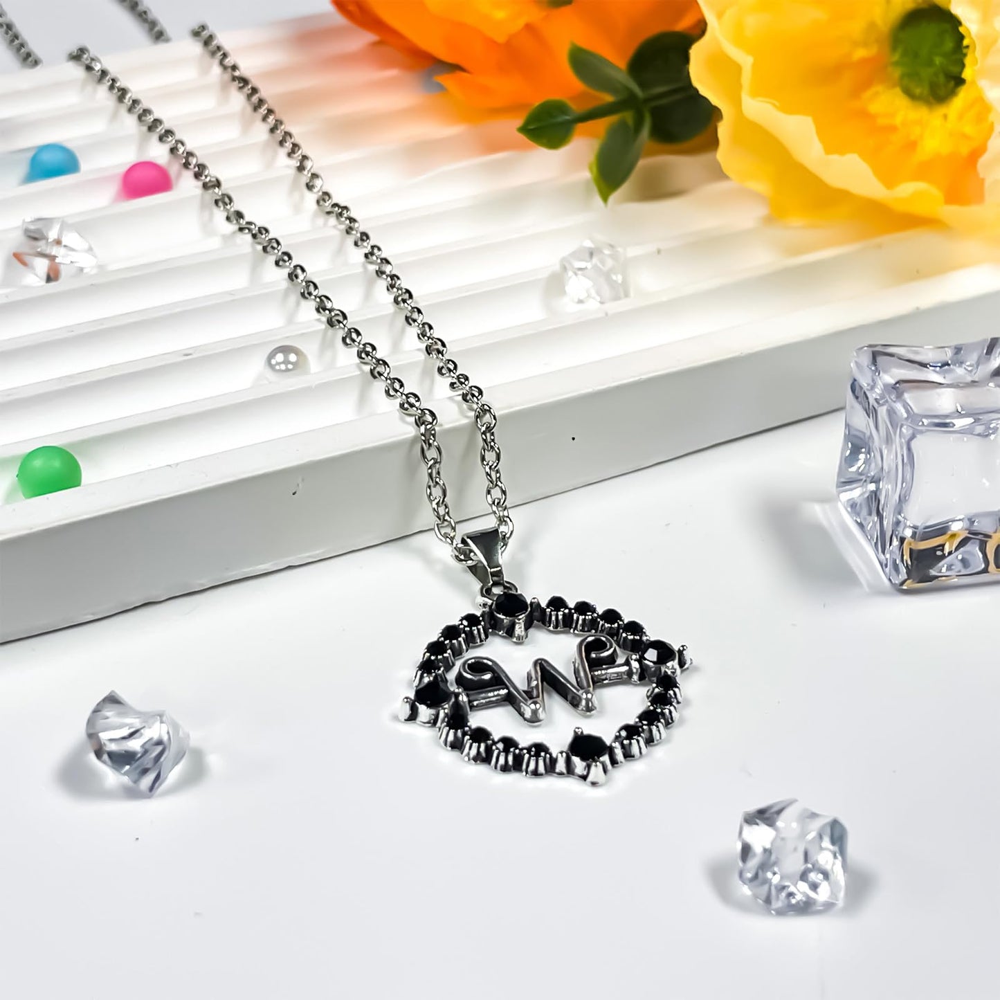 Kanfyyl Wednesday Necklace, Pendant Necklace, Role-Playing Accessories, Fashion Jewellery Gift, Jewellery Gift Suitable for Boys and Girls