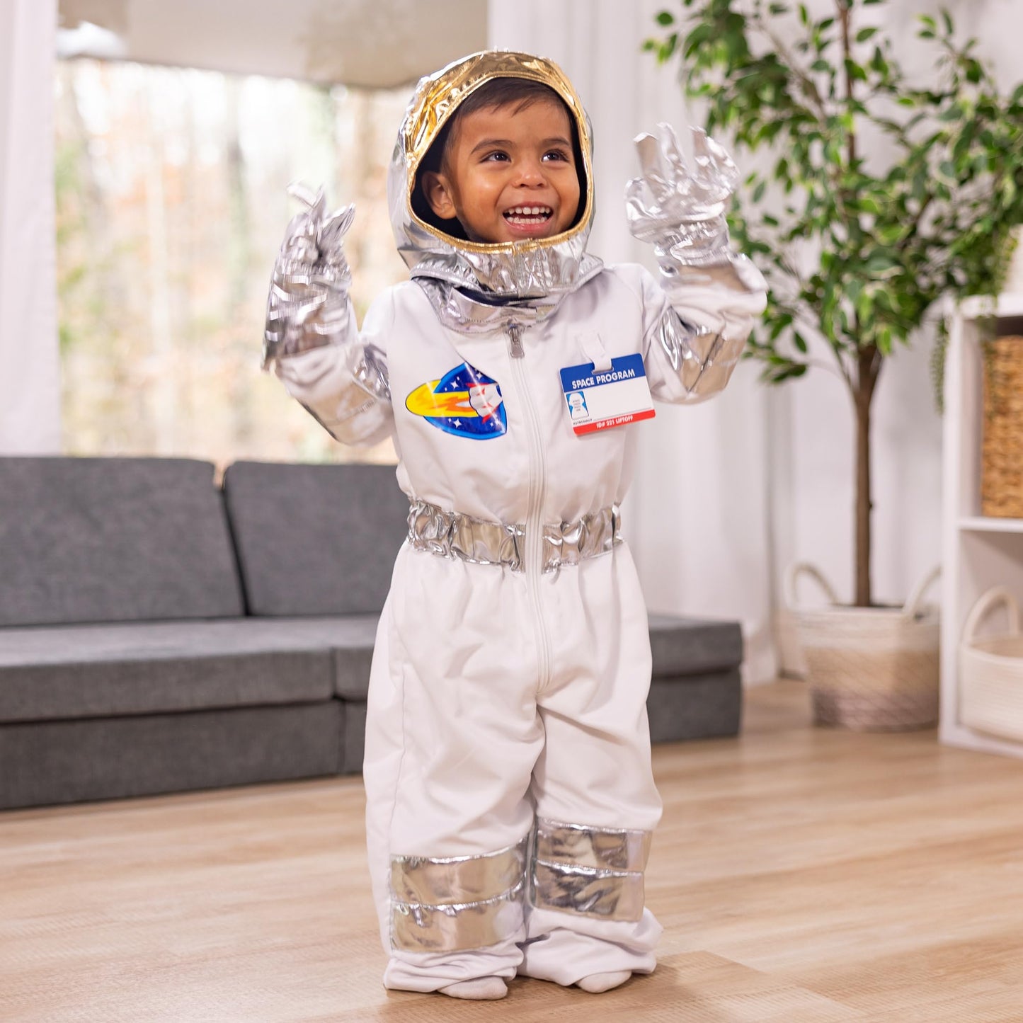Melissa & Doug Astronaut Role Costume Set Pretend Play | Pretend Play | Halloween | Astronaut Costume Kids| 3+ | Gift for Boy or Girl