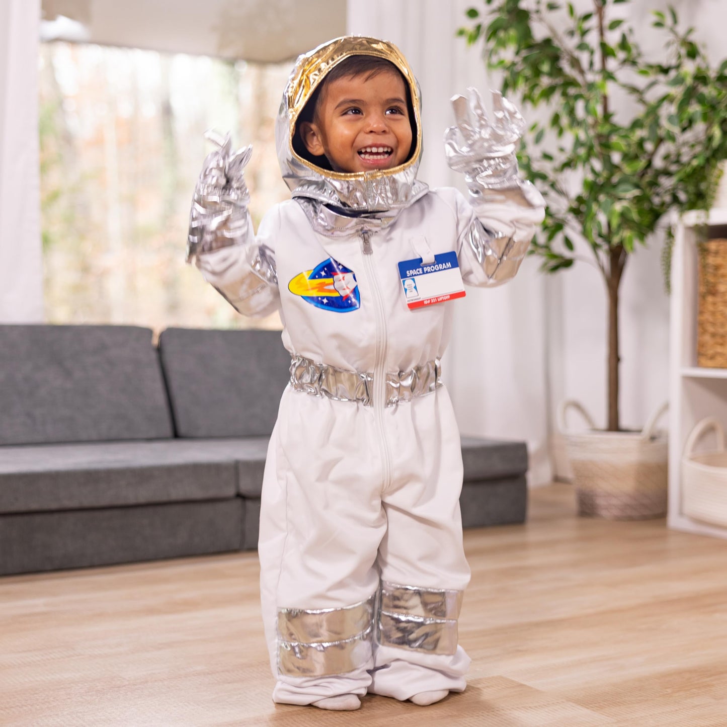 Melissa & Doug Astronaut Role Play Set - Pretend Play | Halloween Costume for Kids 3+