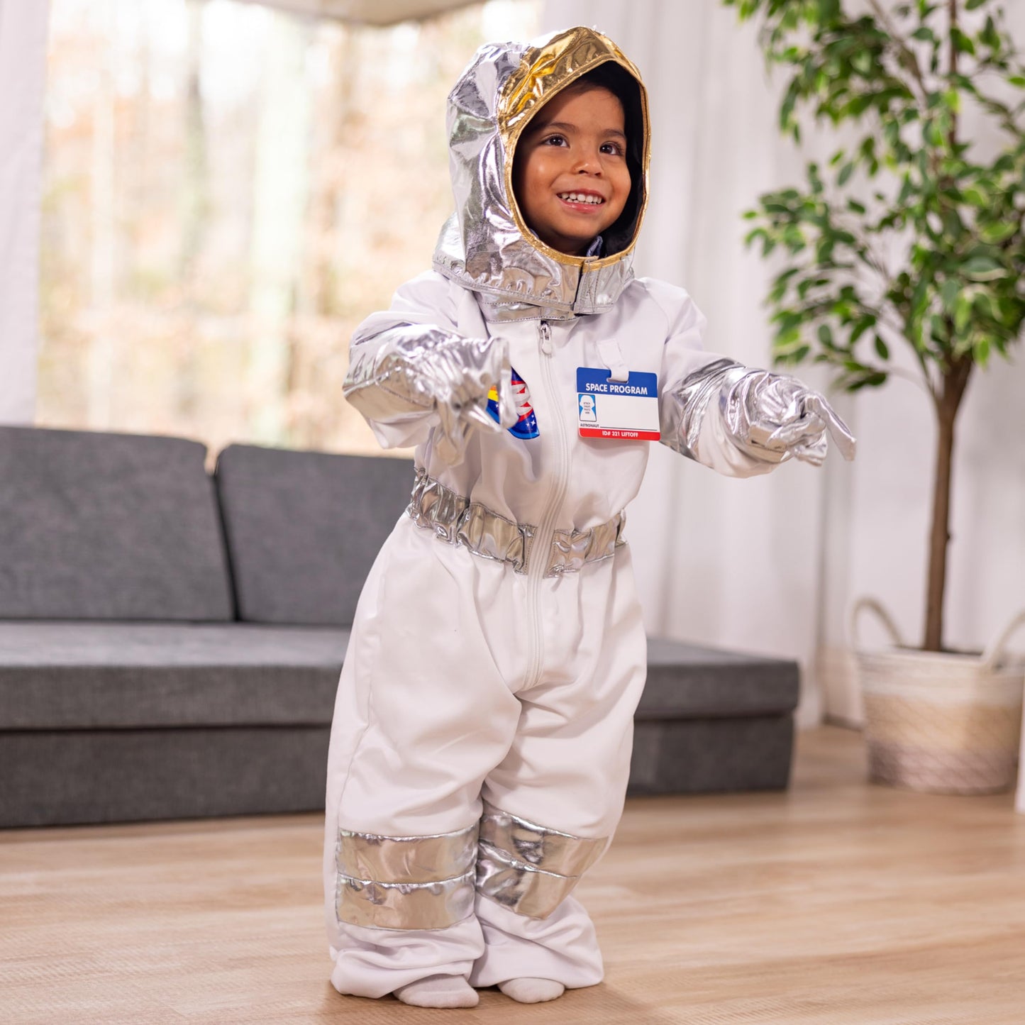 Melissa & Doug Astronaut Role Play Set - Pretend Play | Halloween Costume for Kids 3+