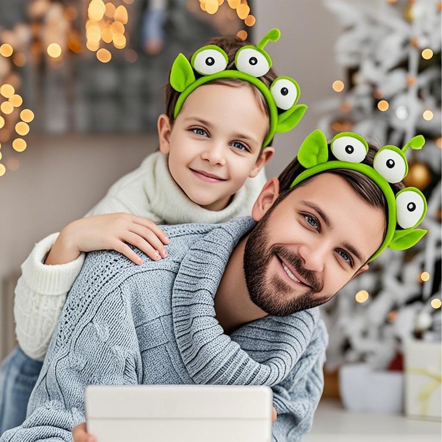 GETFACAI Alien Headband With Three-Finger Gloves, Toy Story Alien Costume Set for Halloween Parties and Cosplay Events, Adjustable Three-Eyed Headwear with Matching Gloves