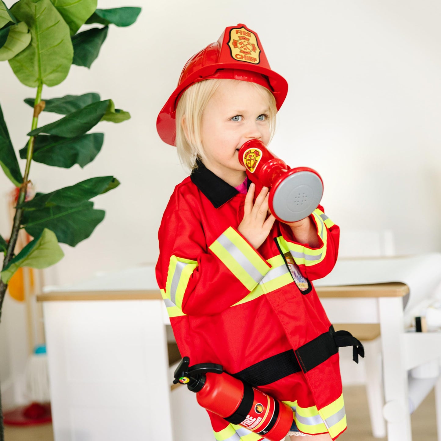 Melissa & Doug Kids Fireman Costume Role Play Toys | Fancy Dress for Children & Toddlers Halloween Costumes | Pretend Play Gifts for Kids Age 3 to 6