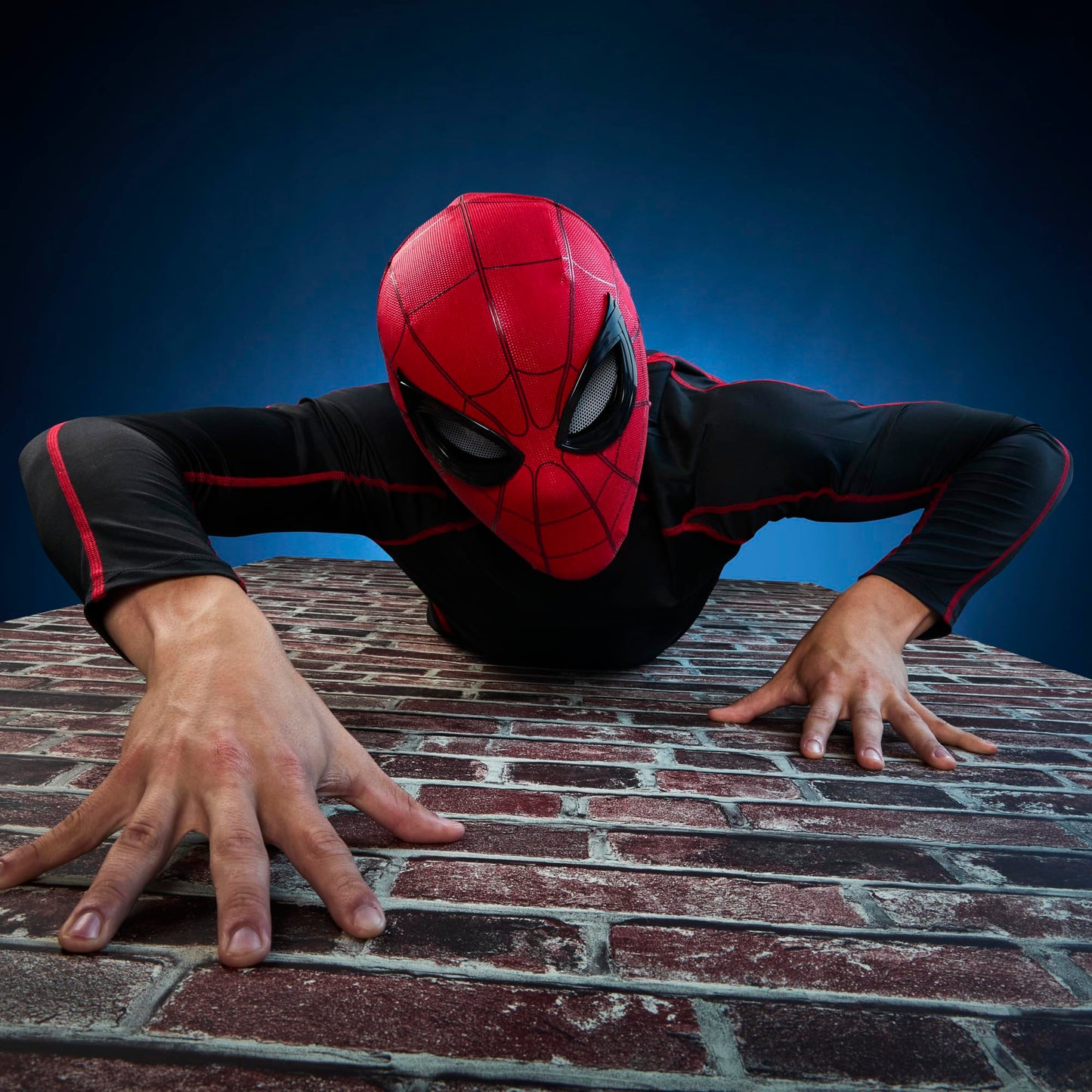 Marvel Legends Series Spider-Man Electronic Expressive Mask